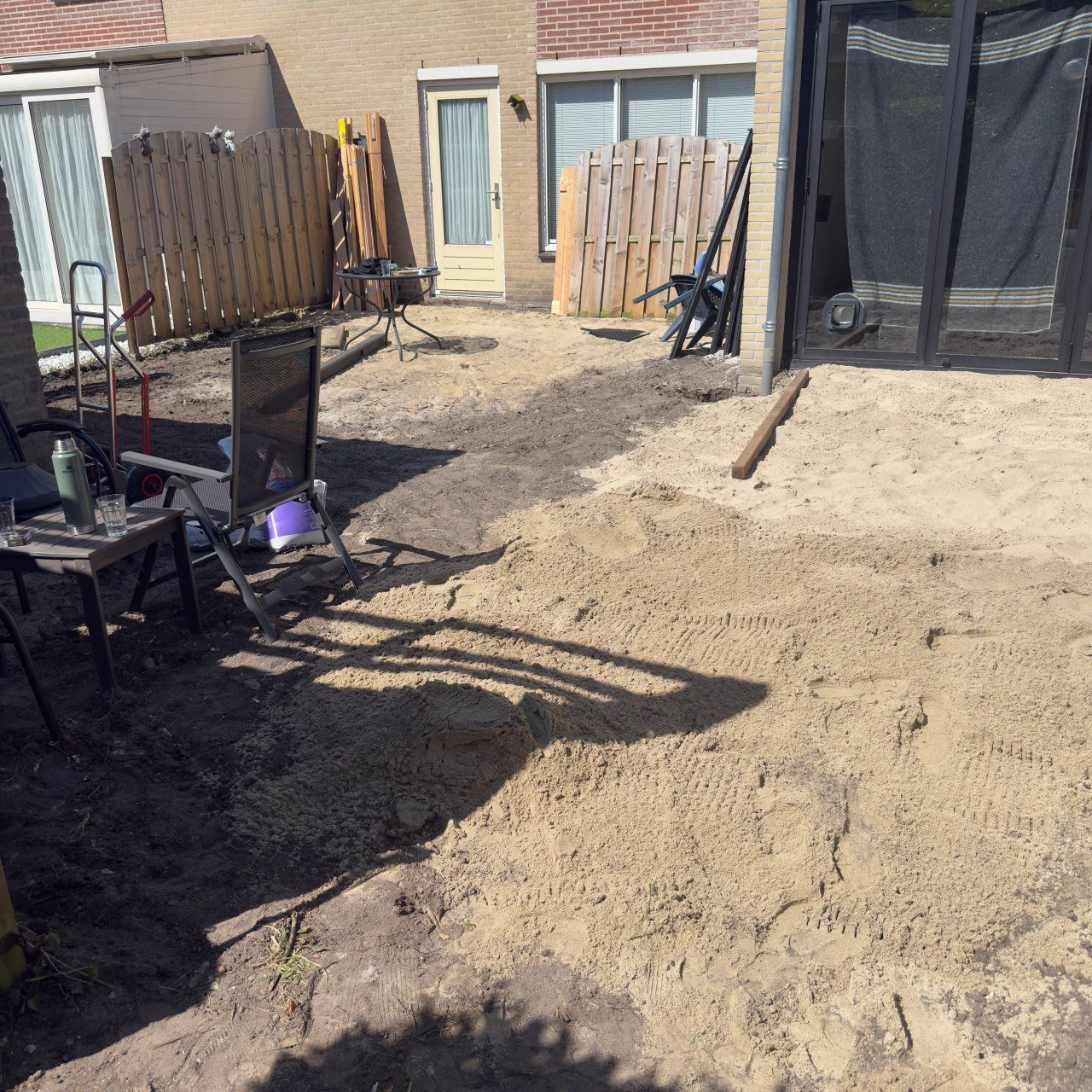 Buitenruimte aan Boogschutter 72 vóór de aanleg
